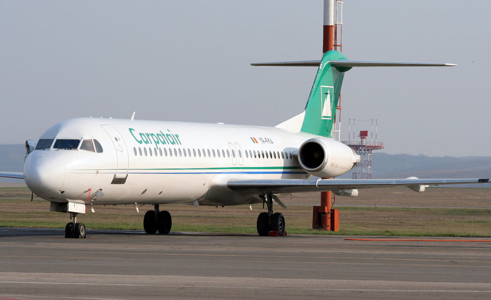 Fokker 100 Carpatair YR-FKA Bild KIV-1067